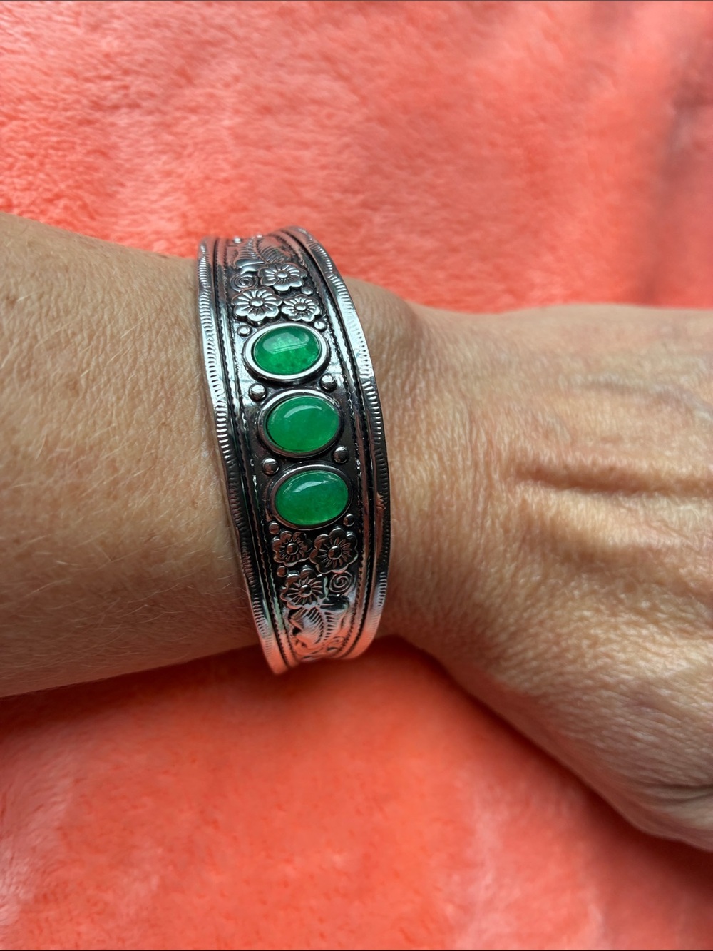 Silver Green Stone Floral Cuff Bracelet - Women's Jewelry